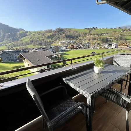 Mountain Bliss 아파트